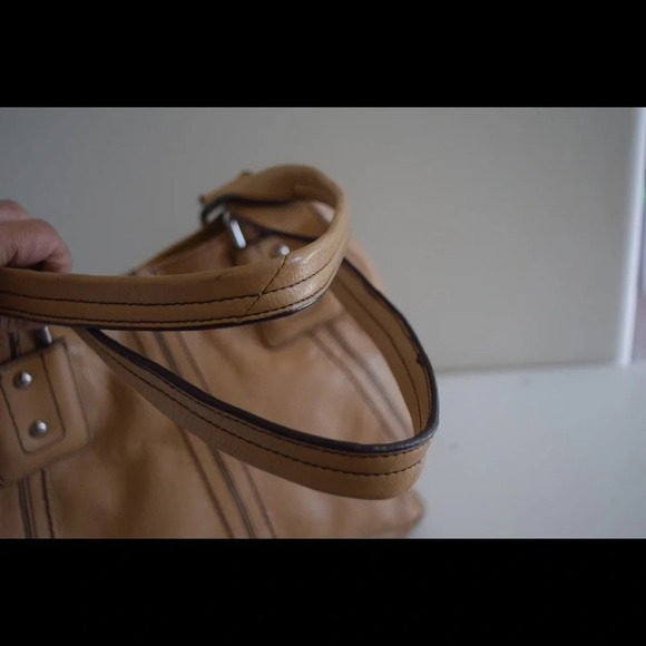 Tignanello leather tote bag - Picture 7 of 8